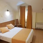 Hotel Camargo 3*