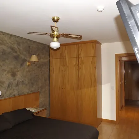 Отель Camargo 3*